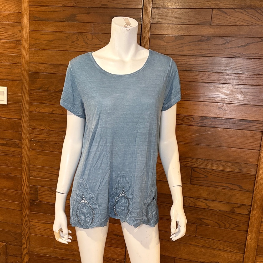 Dantelle Sky Blue Short Sleeve Tee